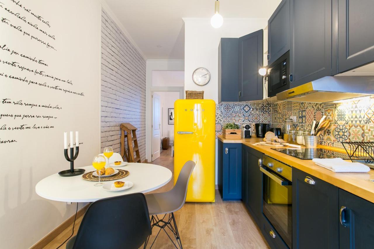 Charming Lisbon Home With Terrace St Amaro Екстериор снимка