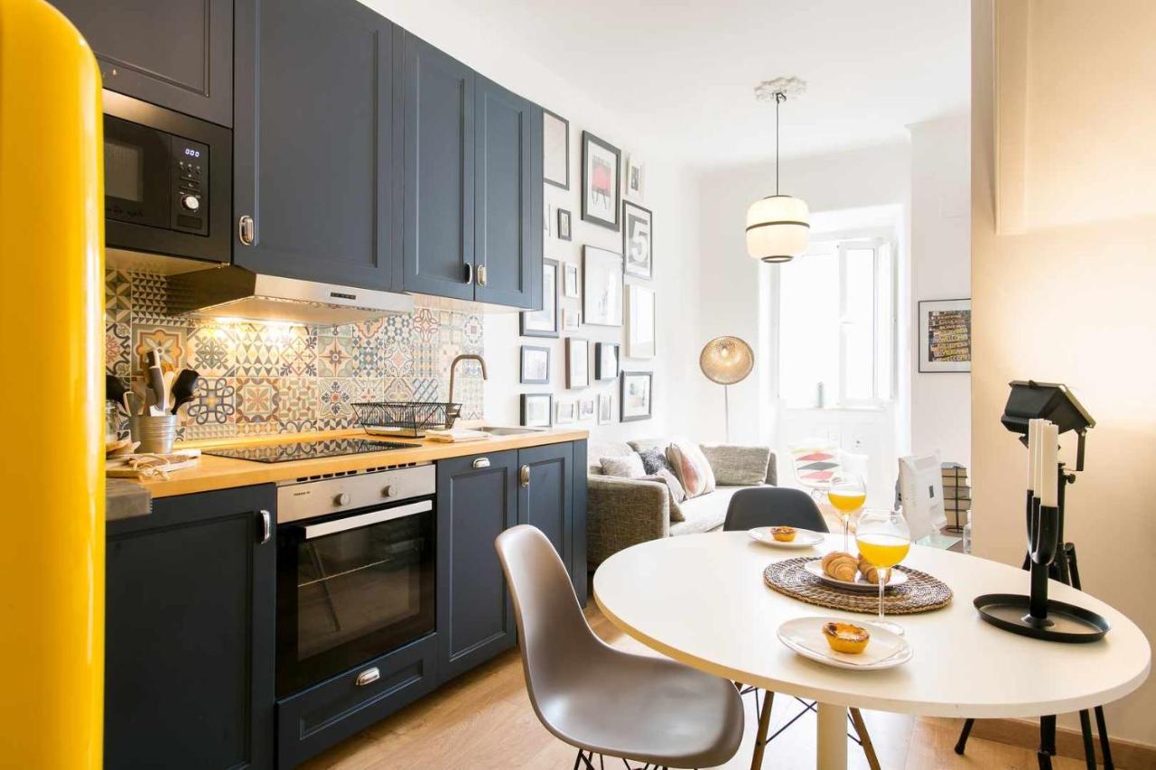 Charming Lisbon Home With Terrace St Amaro Екстериор снимка